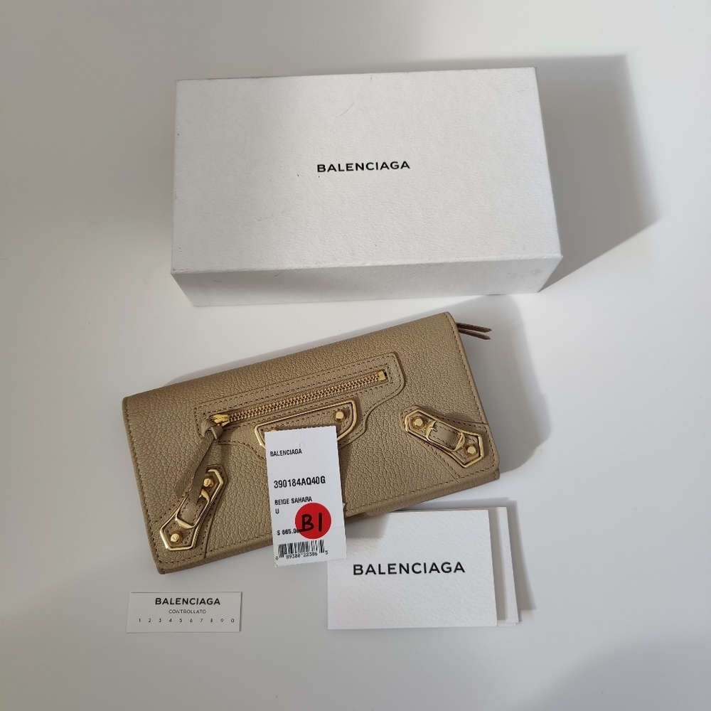 Authentic BALENCIAGA Chevre Gold Metallic Edge Hardware Zip Around Wallet - Picture 2 of 11